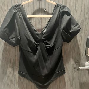 Black plunge puff sleeve bodysuit